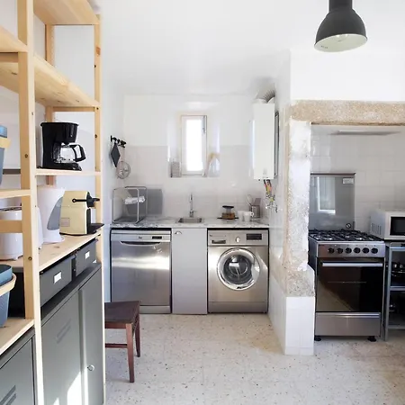 Apartman Bh4e Spacious 3-bedroom With Natural Light & Stunning Views In Bairro Alto! *