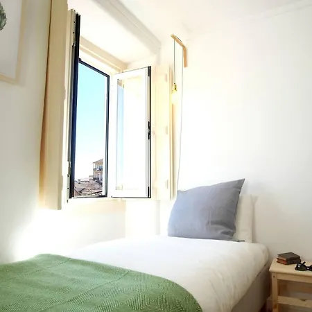 Apartamento Bh4e Spacious 3-bedroom With Natural Light & Stunning Views In Bairro Alto! Lisboa
