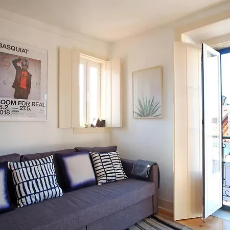 Bh4e Spacious 3-bedroom With Natural Light & Stunning Views In Bairro Alto! Appartement